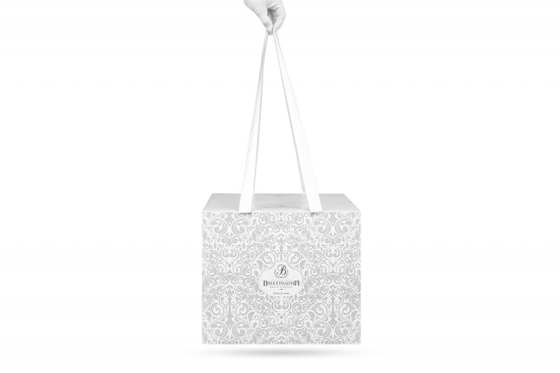 Коробка с клапаном на магните в пакете на лентах в Москве, производство на заказ