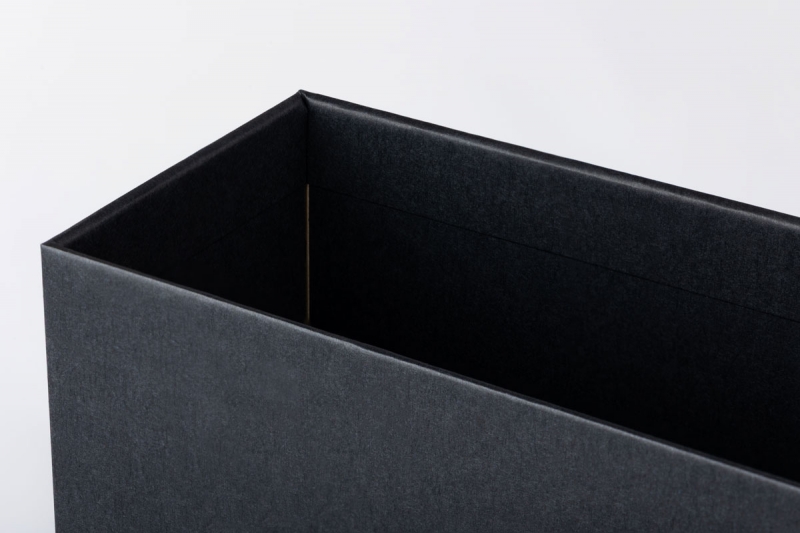 черная плашка