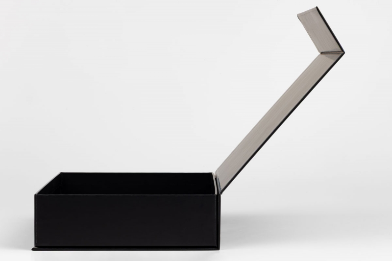 Изготовление коробок с магнитным клапаном