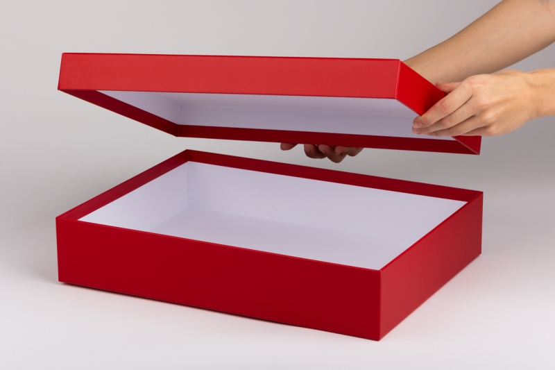 Коробки с логотипом в Москве – производство на заказ.