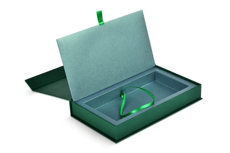 упаковка пластиковых карт для банка