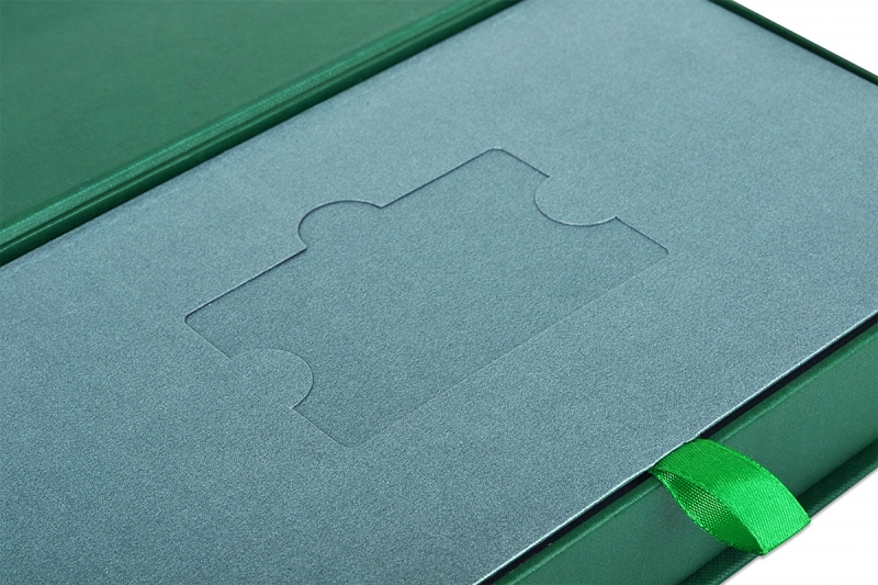 упаковка пластиковых карт для банка