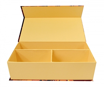 Кашированная коробка с перегородками для подарочного набора в Москве – производство на заказ