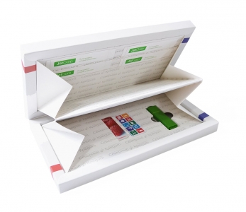 Эксклюзивная упаковка-кошелек для буклета, пластиковых карт, визиток и флешки в Москве – производство на заказ