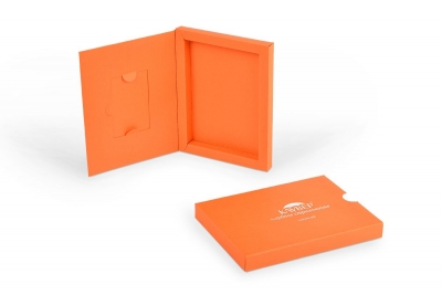 Картонная коробка-книжка в слипкейсе в Москве – производство на заказ