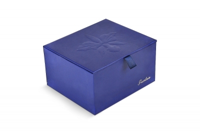 Подарочная коробка-книжка для парфюмерии  в Москве – производство на заказ
