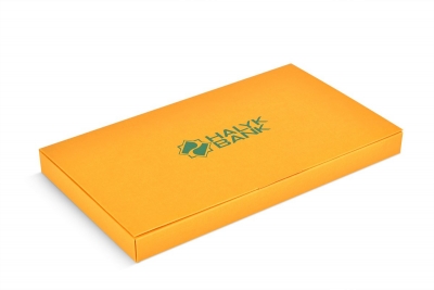 Коробка с двойными бортами для банковской карты и буклета в Москве – производство на заказ