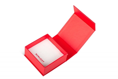 Кашированная коробка с клапаном на магните для ювелирных украшений — SUNLIGHT в Москве – производство на заказ