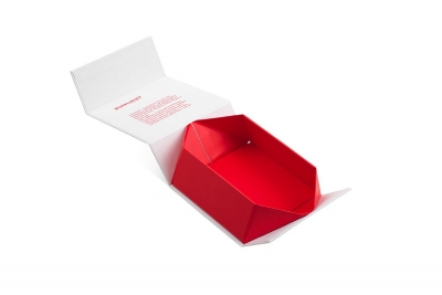Кашированная коробка с магнитом, складывающаяся в плоскость в Москве – производство на заказ