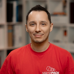 Мухаметжанов Ринат - руководитель склада мск